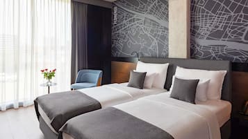 Chambre Deluxe, 2 lits une place | 1 chambre, literie de qualité supérieure, surmatelas, minibar