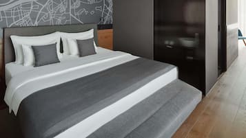1 bedroom, premium bedding, pillowtop beds, minibar