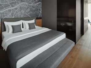 1 bedroom, premium bedding, pillowtop beds, minibar
