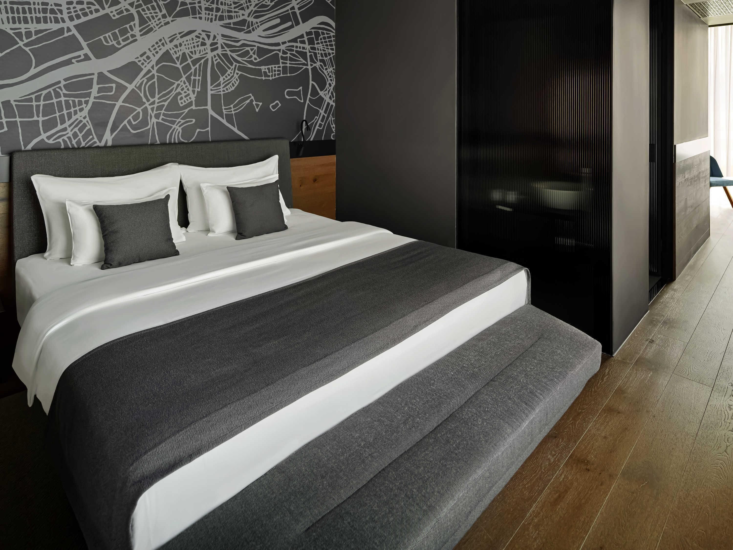 Premium bedding, pillowtop beds, minibar, in-room safe