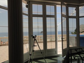 Terrace/patio - Petrovac Villa With Pool (Petrovac)
