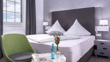 Double Room | Desk, iron/ironing board, free WiFi, bed sheets