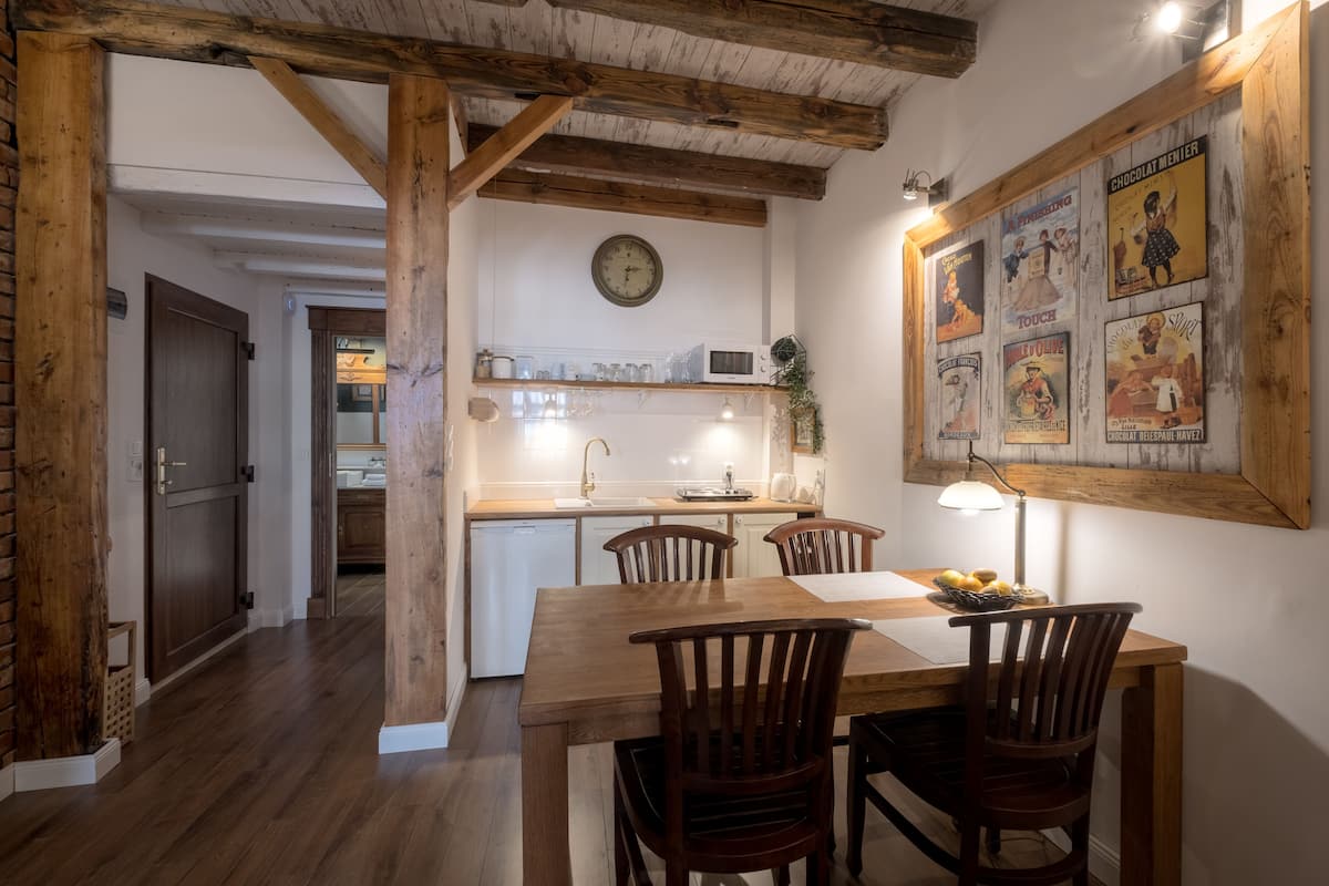 Exclusive Apartment (IV) | Private kitchen | Full-size fridge, microwave, stovetop, coffee/tea maker