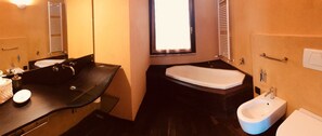 Habitación Confort doble | Baño | Toallas