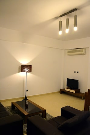 Flat-screen TV - Marina View Residence (Marsa Alam)