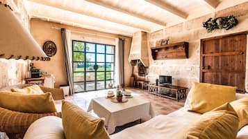 Studio, Terrace (Formentera) | 1 bedroom, down duvets, blackout curtains, free WiFi