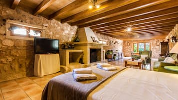 Studio Superior (Menorca) | 1 kamar tidur, selimut bulu angsa, tirai kedap cahaya, dan Wi-Fi gratis