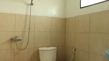 Shower dan handuk