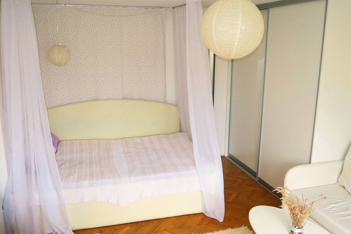 Hypo-allergenic bedding, individually decorated, individually furnished
