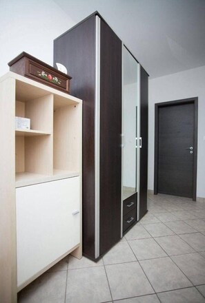 Apartment, Multiple Beds