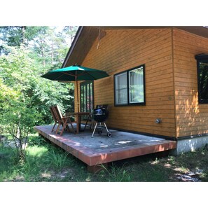 Cabaña familiar, 2 habitaciones | Terraza o patio