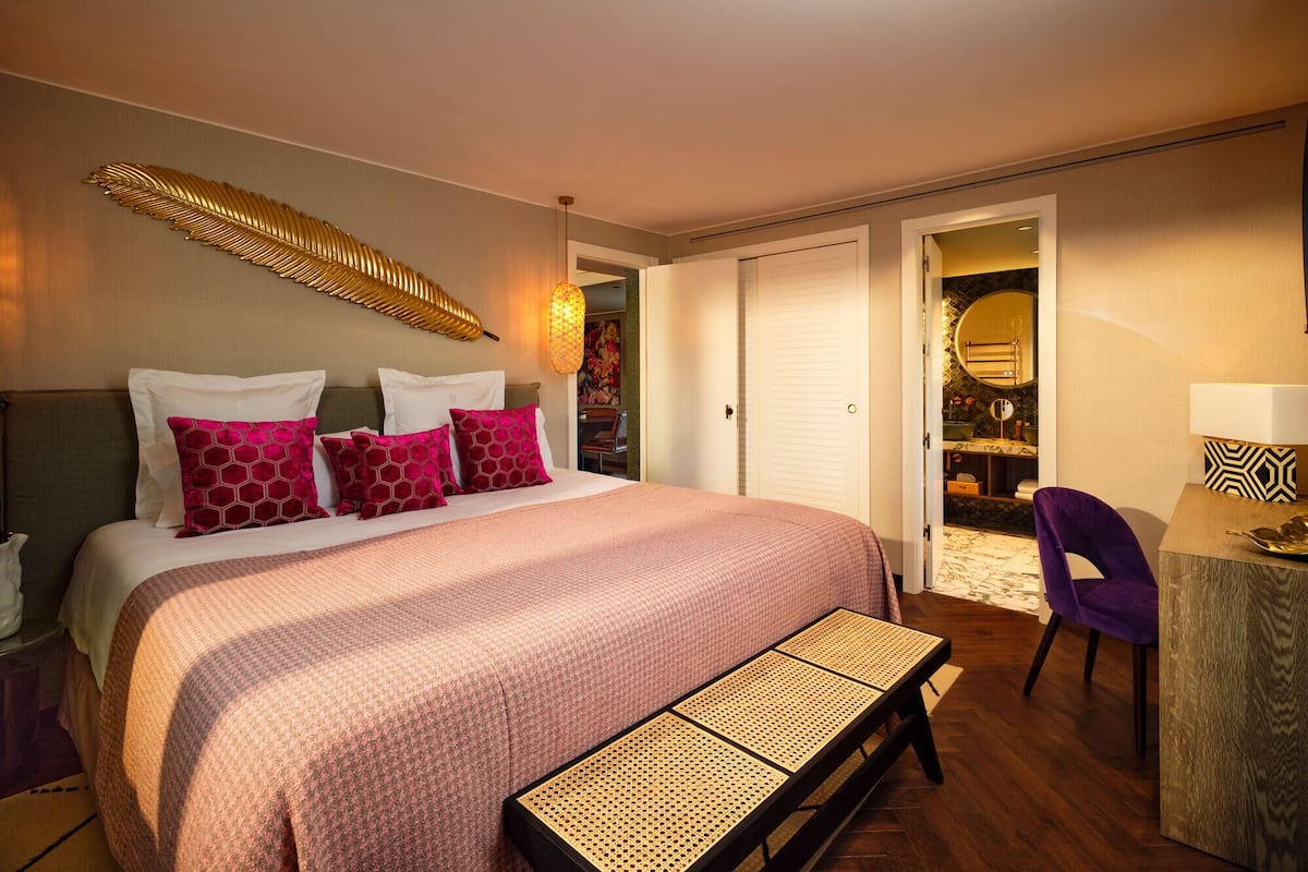 Deluxe Bungalow (the one)