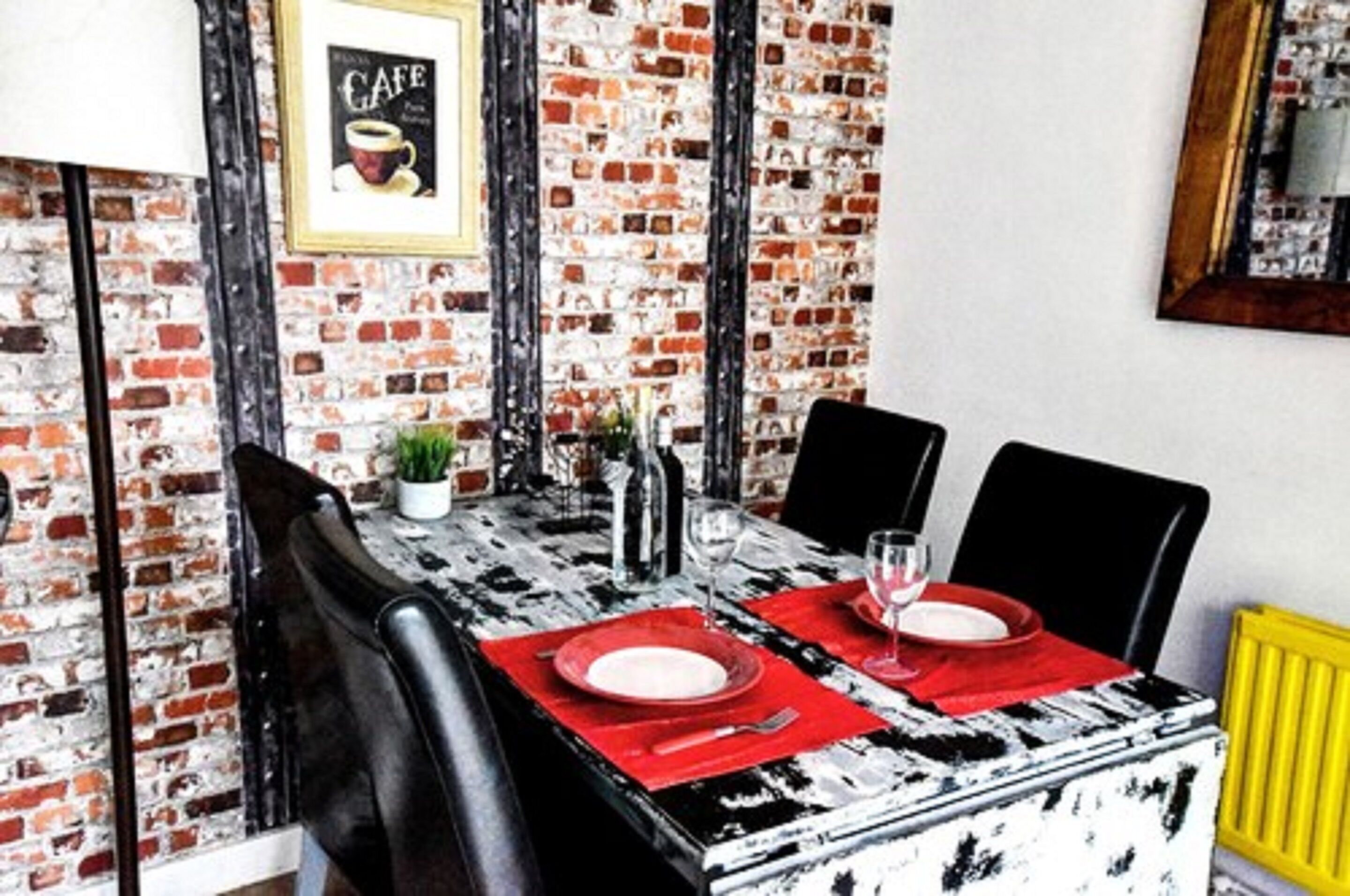 Photo - Tower Bridge Rainbow Suites