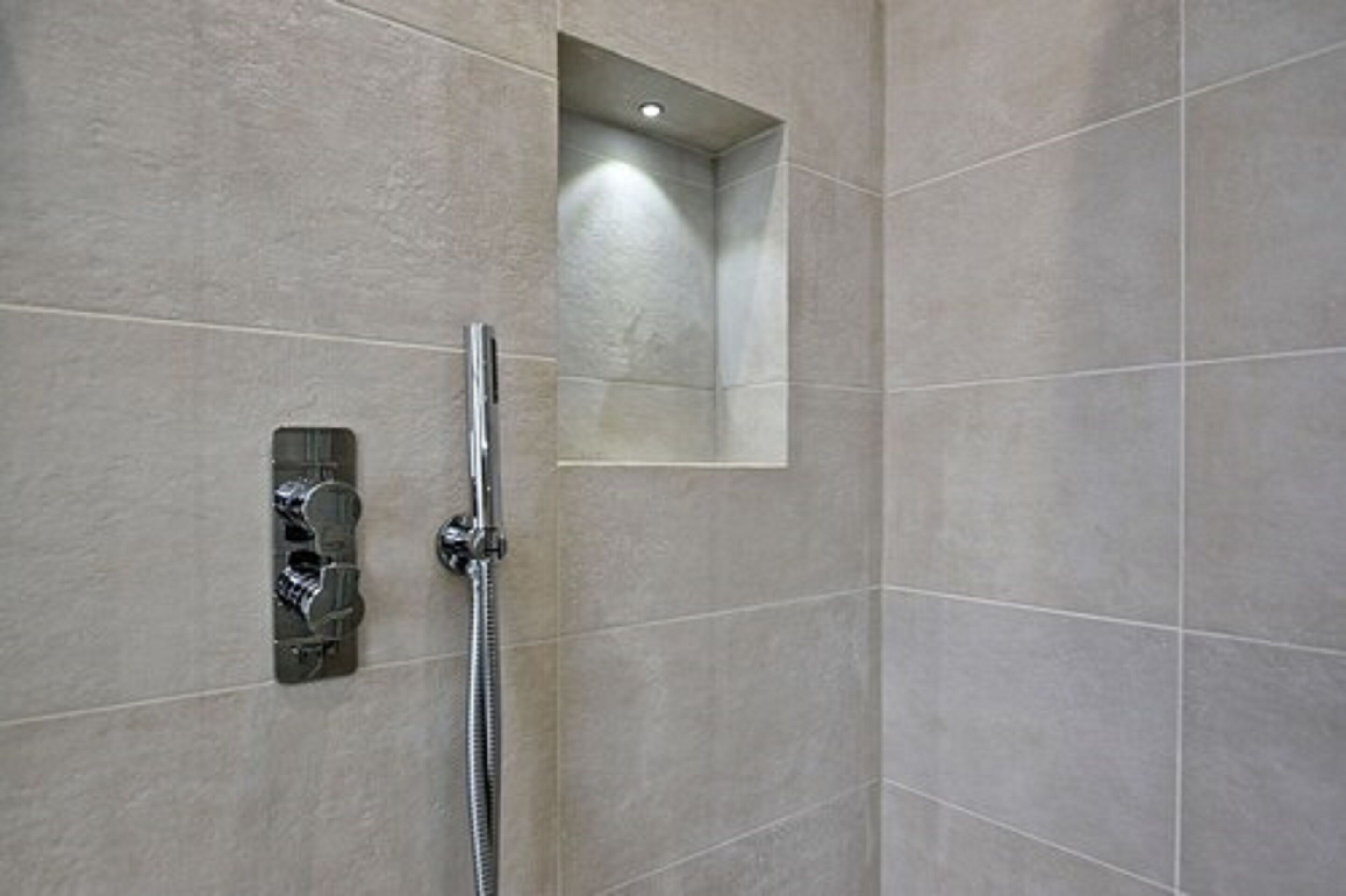 Photo - Tower Bridge Rainbow Suites