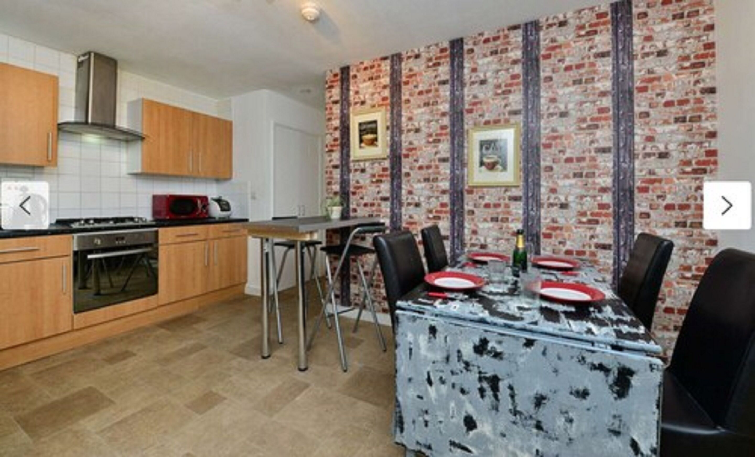 Photo - Tower Bridge Rainbow Suites