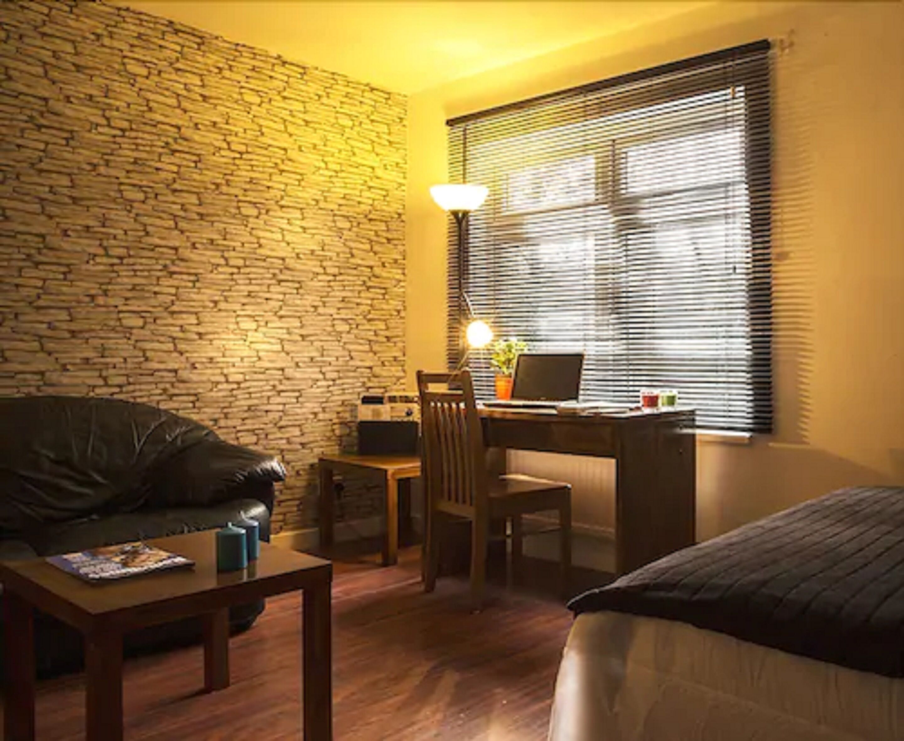 Photo - Tower Bridge Rainbow Suites