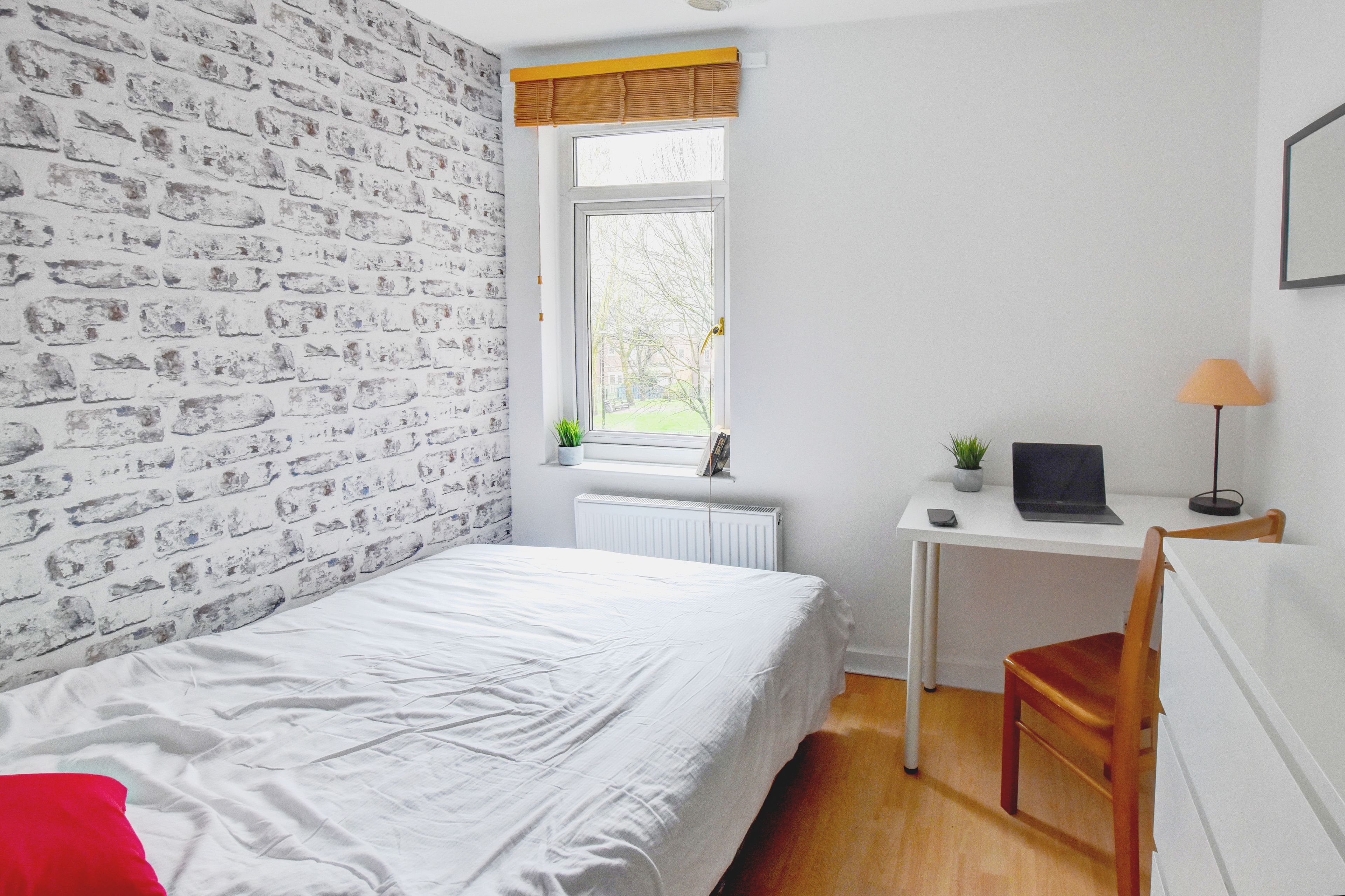 Photo - Tower Bridge Rainbow Suites