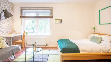 Deluxe Double Room, 1 Double Bed, Shared Bathroom | Iron/ironing board, free WiFi, bed sheets