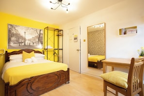Comfort Double Room, 1 Double Bed, Shared Bathroom | Iron/ironing board, free WiFi, bed sheets