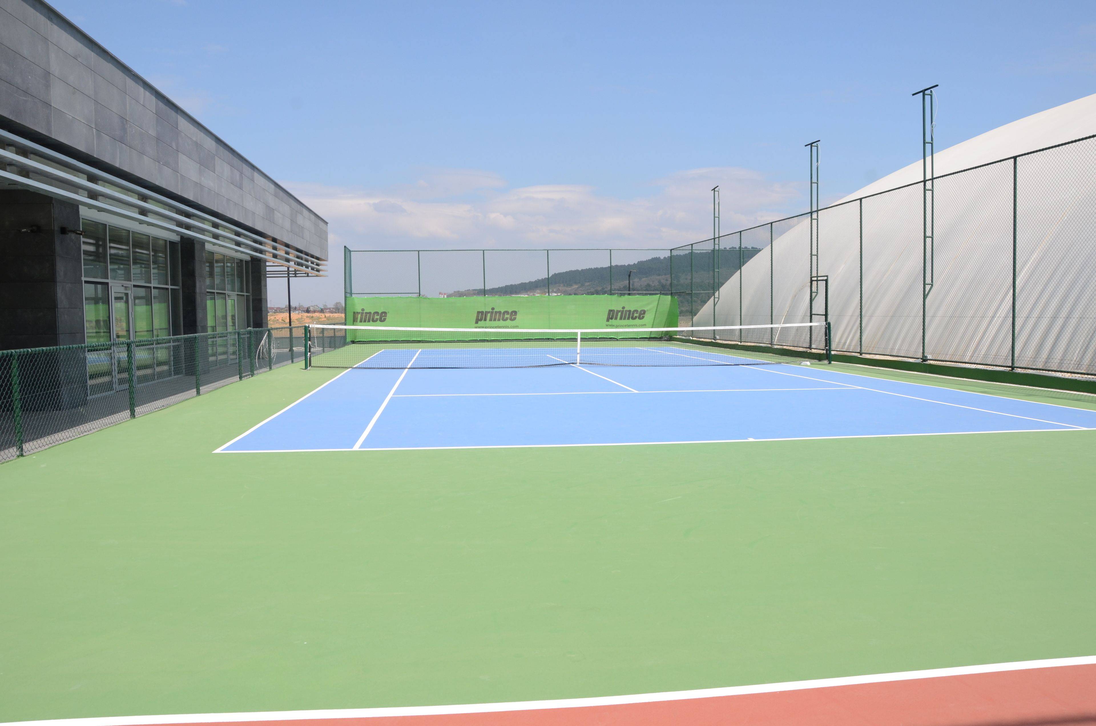 tennis court