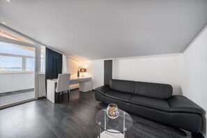 In-room safe, desk, laptop workspace, free WiFi - The suites - Small Luxury Living (Vodice)