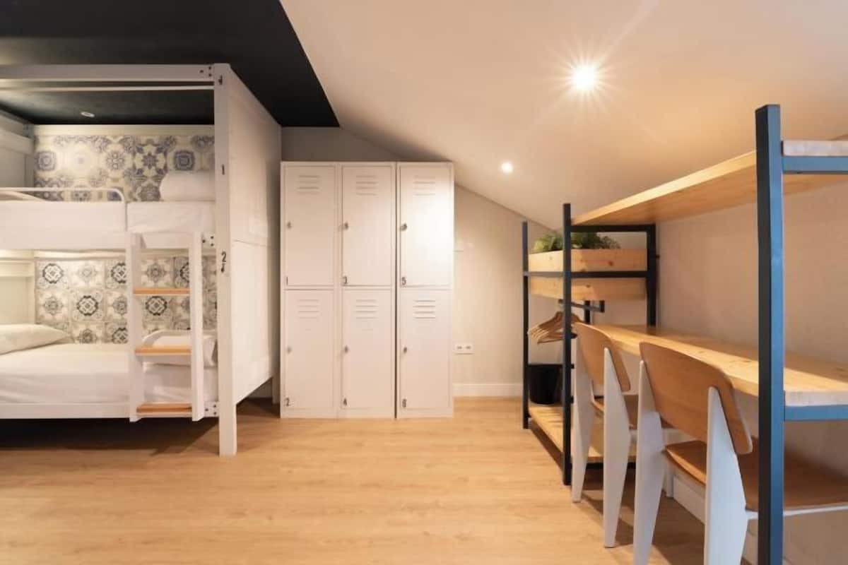 1 bedroom, soundproofing, free WiFi, bed sheets