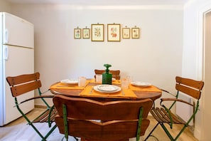 House, 2 Bedrooms | In-room dining - Casa Paleopolis near Royal Baths MonRepo (Corfu)