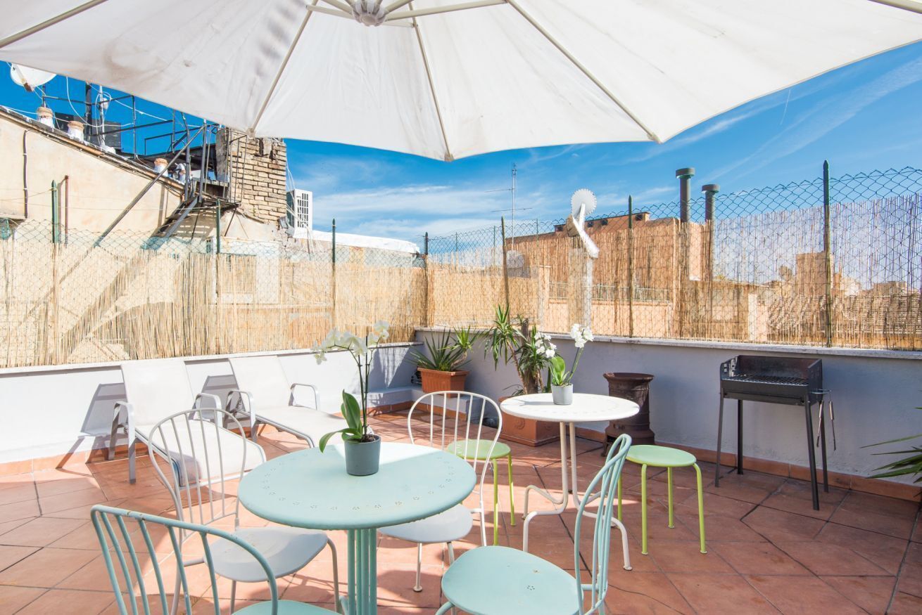 屋外ダイニングエリア