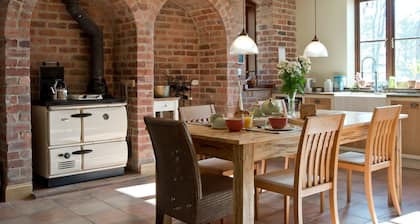 The Larches Ledbury Bed and Breakfast