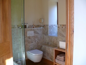 Luxe tweepersoonskamer, en-suite badkamer | Badkamer