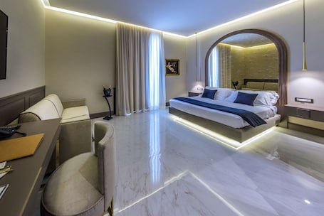 1 habitación, ropa de cama de alta calidad, cubrecamas y minibar