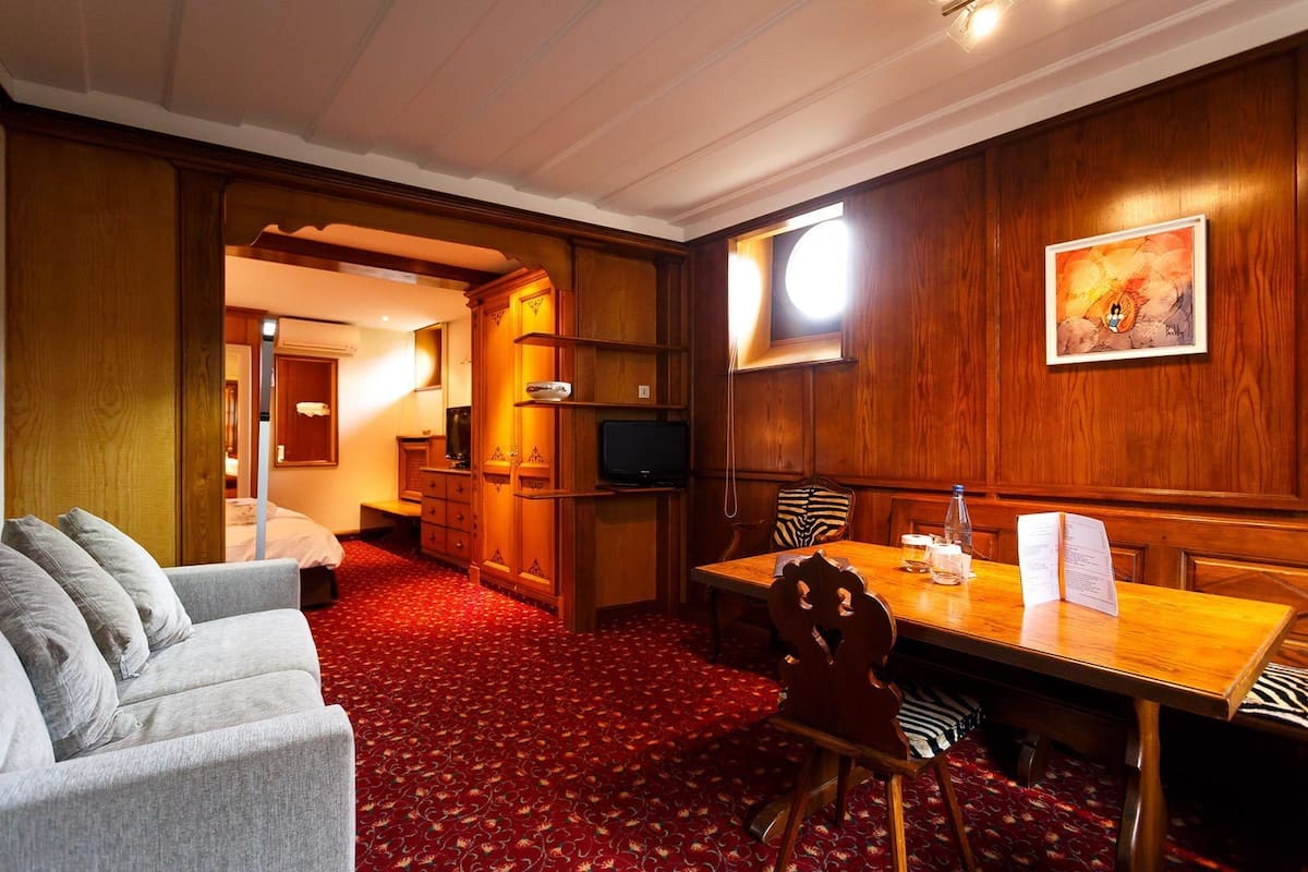 exclusive room | living area | tv