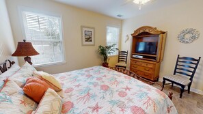 5 bedrooms, iron/ironing board, Internet, bed sheets