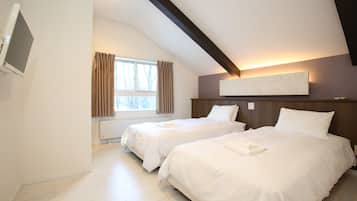 Comfort Chalet, 2 Bedrooms | 2 bedrooms, iron/ironing board, free WiFi, bed sheets