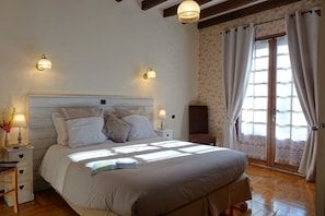 Ropa de cama de alta calidad y decoración personalizada