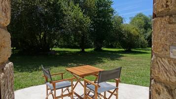 Double Room (La Borie) | Terrace/patio