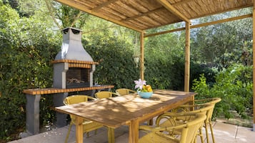 BBQ/picnic area