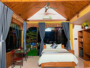 Premium bedding, soundproofing, free WiFi, bed sheets