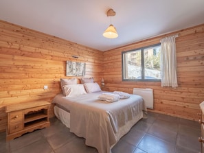 6 bedrooms, free WiFi