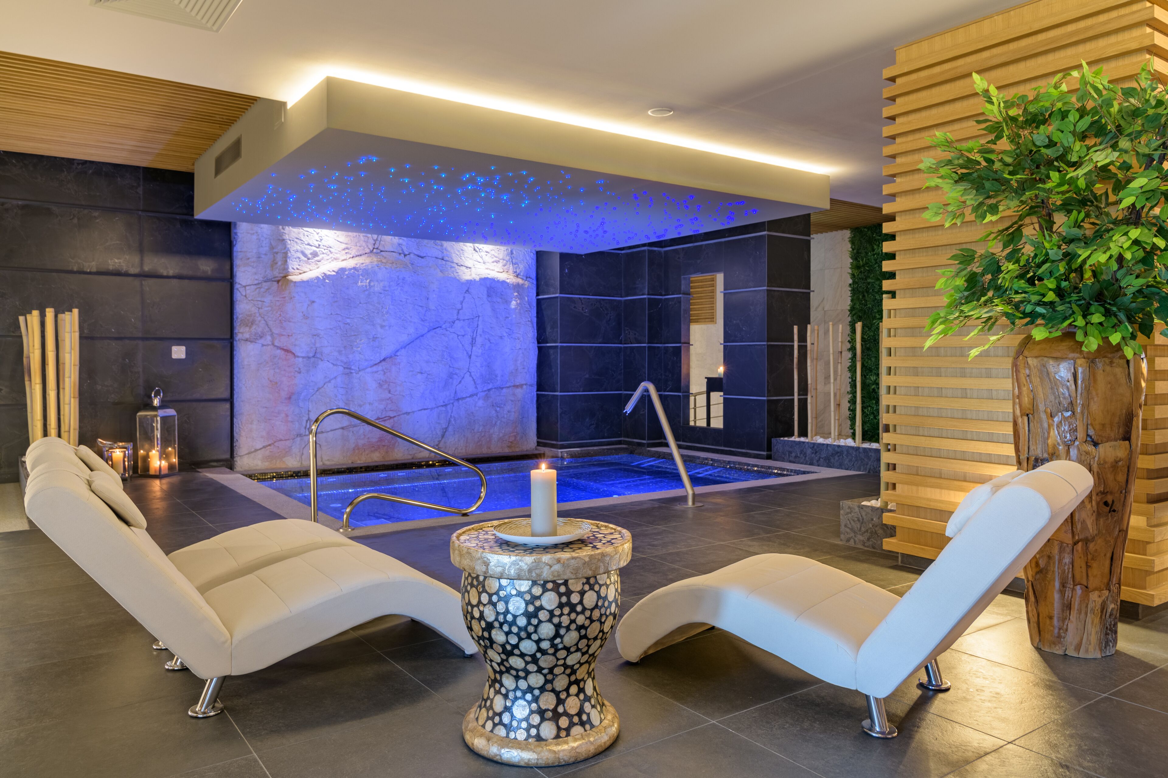Sauna, hot tub, steam room, hot springs, Turkish bath, body treatments