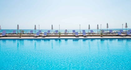 Palace Hotel - Sunny Day Resort