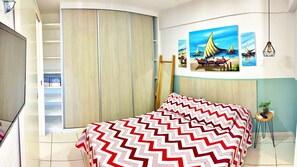APT 605 | 1 bedroom, premium bedding, pillowtop beds, individually decorated