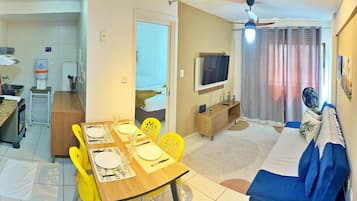 Apartment | 1 bedroom, premium bedding, pillow-top beds, desk