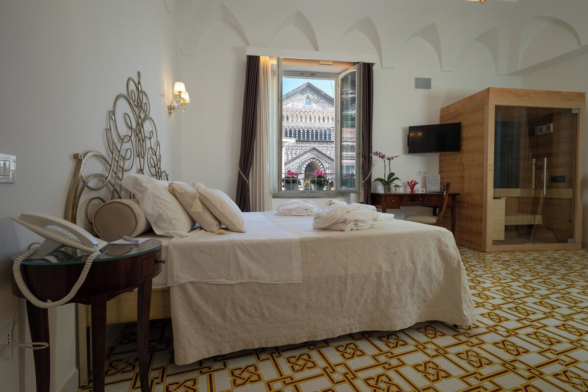 Exclusive Suite, City View | 1 bedroom, premium bedding, down comforters, memory foam beds