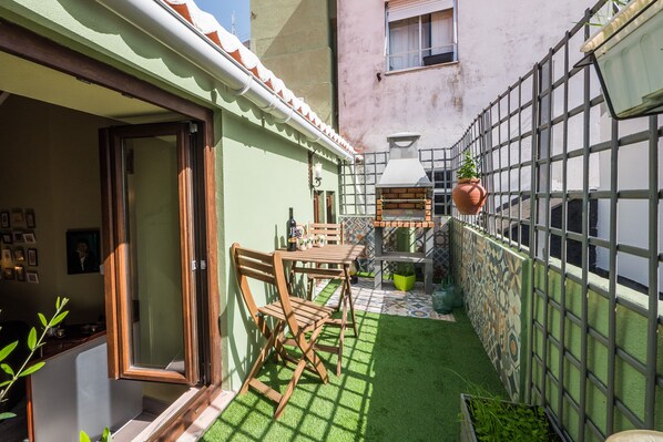 屋外ダイニングエリア