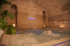 Indoor pool - Principe Relais Suite & Spa (Gravina in Puglia)