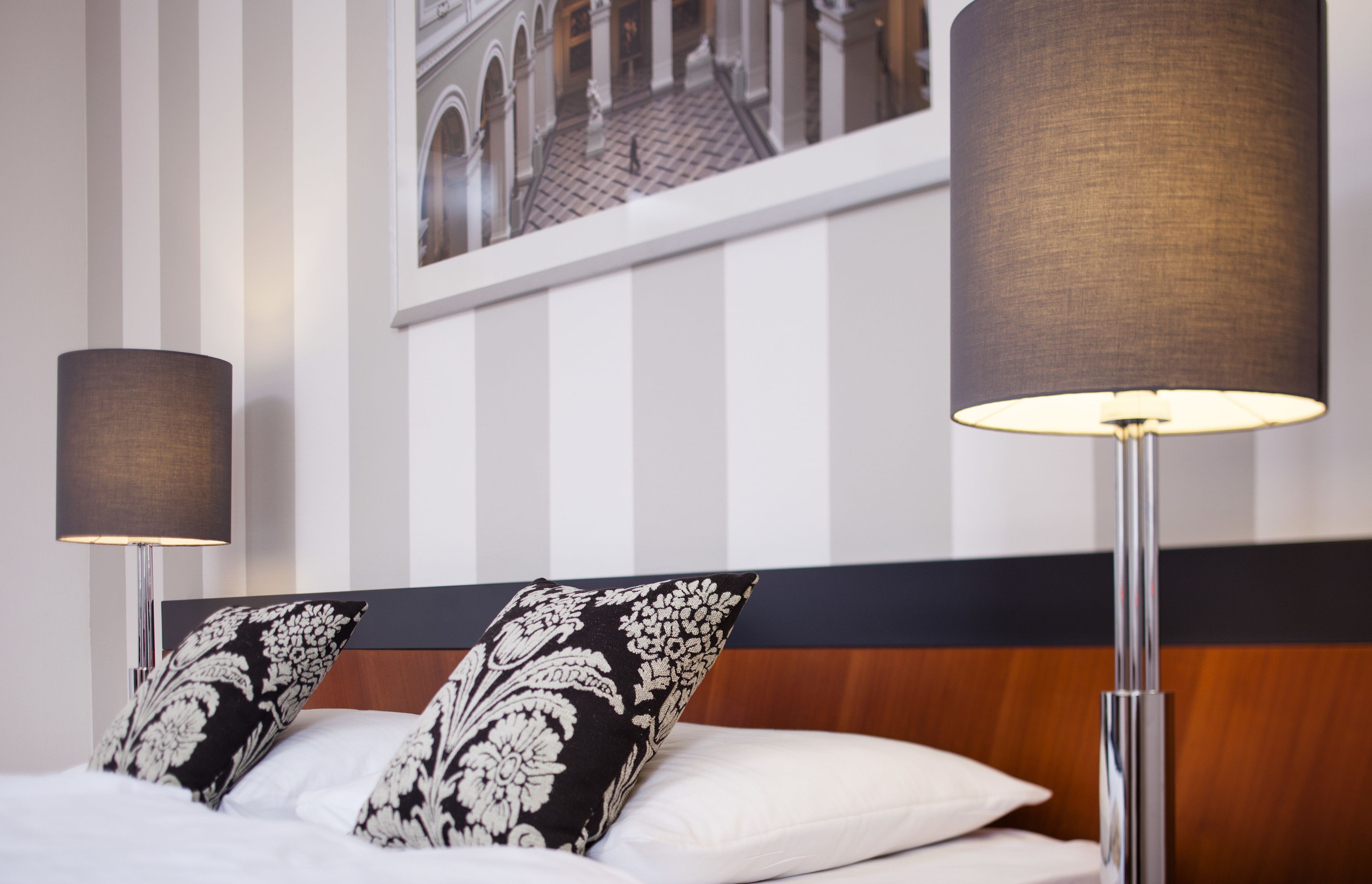 Coffres-forts dans les chambres, Wi-Fi gratuit, draps fournis
