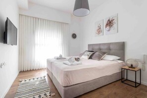 1 bedroom, desk, iron/ironing board, travel crib - Haneviim Court Complex - 1 Bedroom (Multi-unit) (Jerusalem)