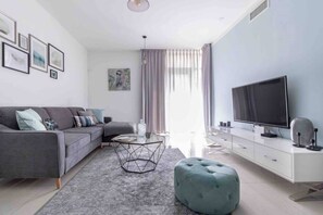 TV, offices - Haneviim Court Complex - 1 Bedroom (Multi-unit) (Jerusalem)