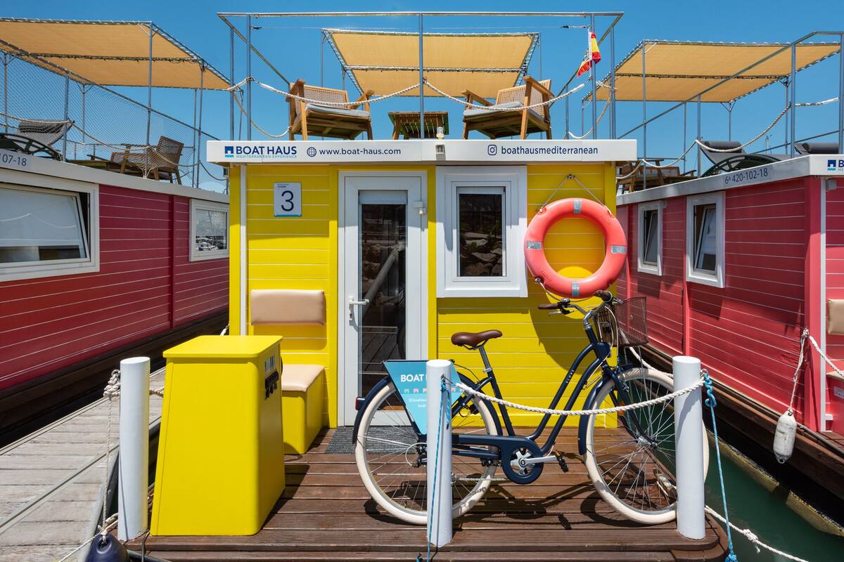 Boat Haus Classic | Sengetøy av topp kvalitet, dundyner og skrivebord